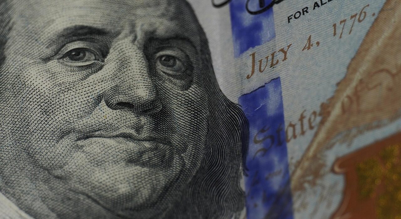 Dolar